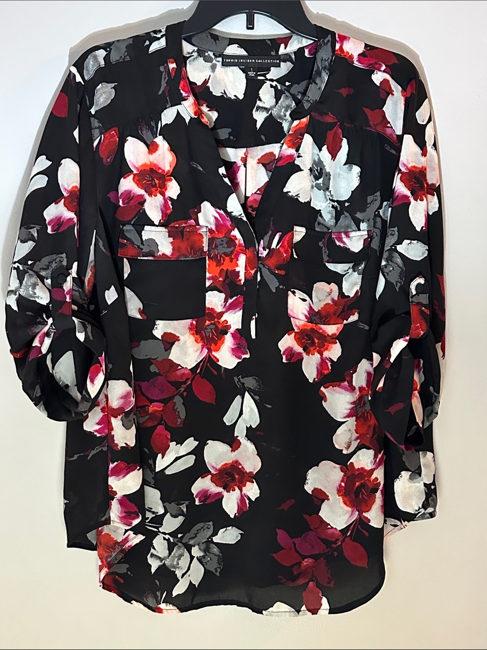 torrid size 1 Black Floral Blouse with Red, Pink & White Blooms
